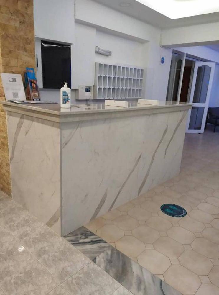 Butterfly Studios, Faliraki Bagian luar foto