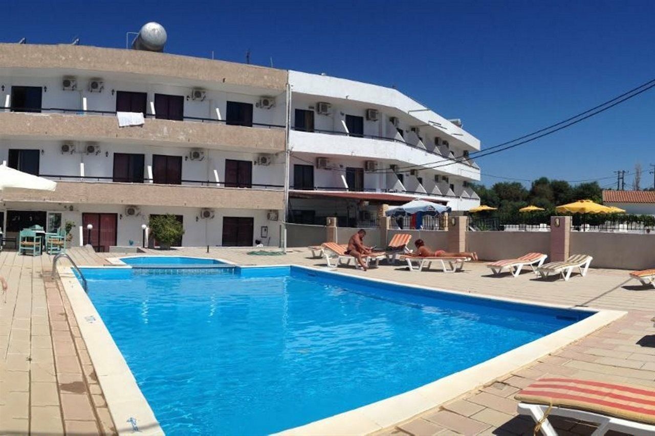 Butterfly Studios, Faliraki Bagian luar foto